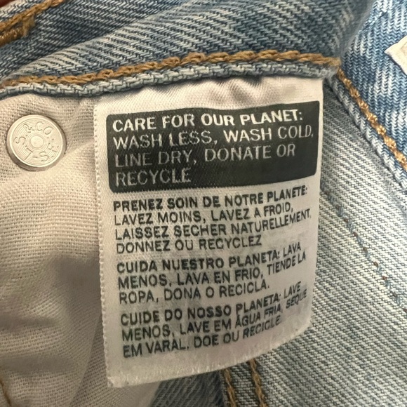 501® ORIGINAL FIT HIGH RISE WOMEN'S SHORTS - Picture 10 of 15